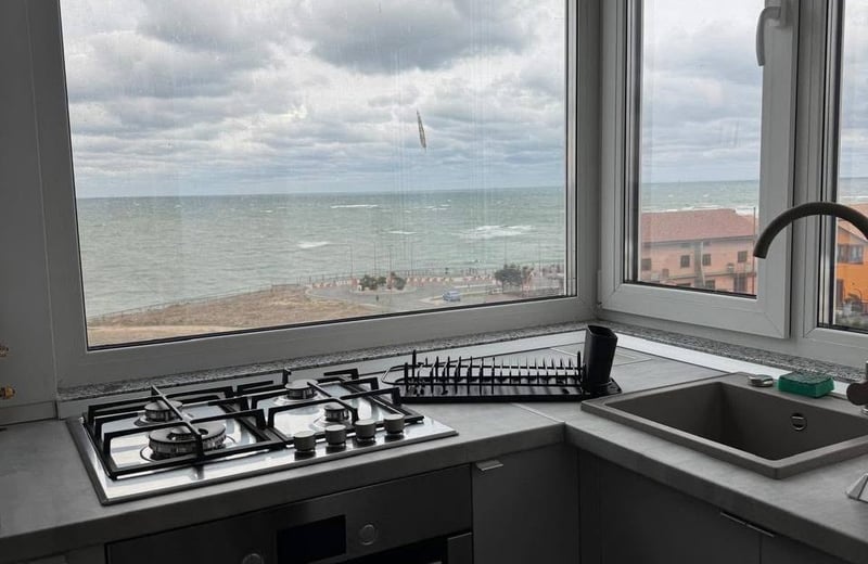 Аренда комфортной 3-комнатной квартиры 80 м² в районе Faleza Nord, Констанца, Румыния